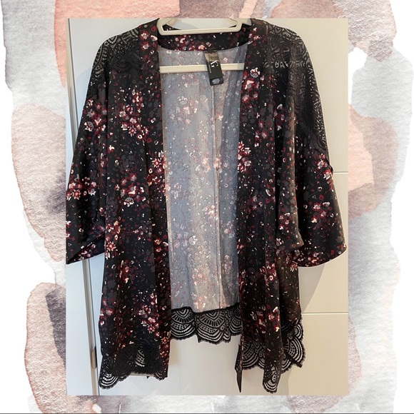 ASHLEY GRAHAM! Brand New Shrug - Picture 1 of 6